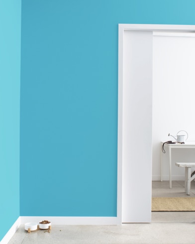 Painted wall with Atlantis Blue 768
