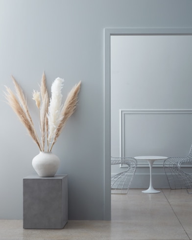 Painted wall with Gray Timber Wolf 2119-40